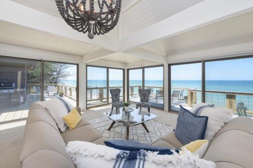 Covert House | Experience a Private Beach Oasis with Oceanfront Views