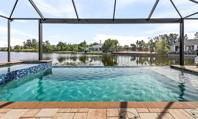 Burnt Store House | Ideal Oceanfront Villa with Private Beach & Spa Amenities