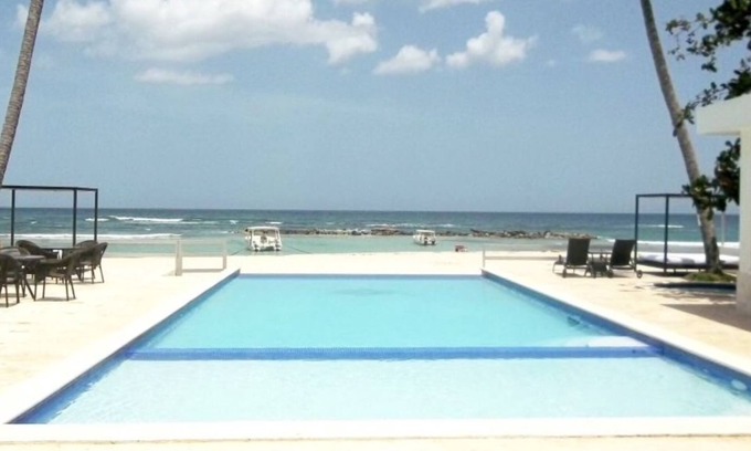 Villas Del Mar Condo | Beachfront Escape with Private Pool, Hot Tub & Ocean View