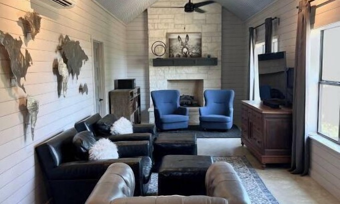 Wimberley Cottage | Idyllic Private Casita Near Wimberley Square with Kitchen