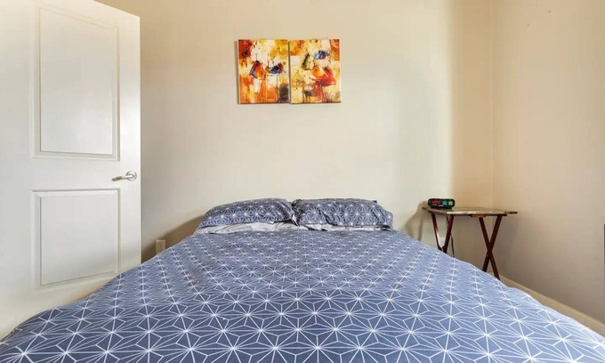 East Downtown Houston House | Inviting Private Suite with Kitchen in East Downtown