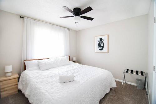 Beulah House | Inviting Beulah Cabin: 4-Star Stay Near Crystal Lake