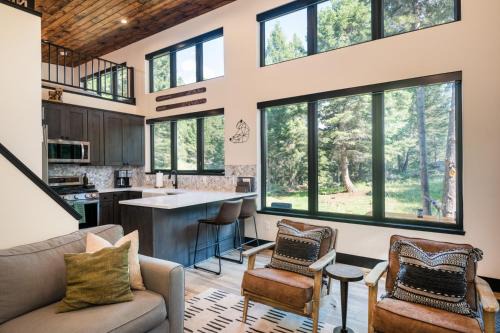 Philipsburg House | Discover Granite Moose Hideaway: Hot Tub & Child Friendly