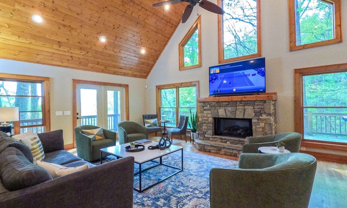 Dillard Cabin | Cozy Cabin Retreat with Fireplace, Views & Fun Activities
