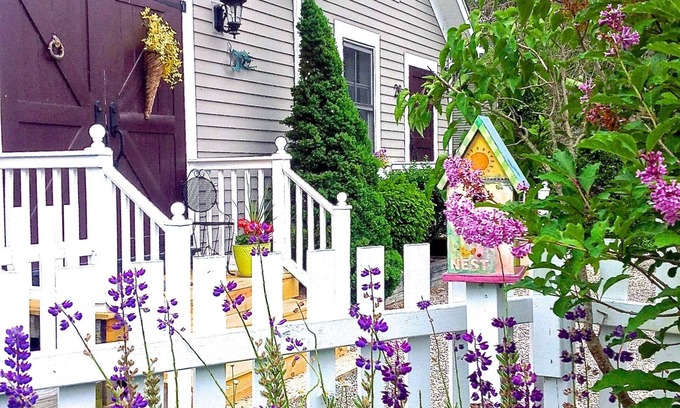 Mystic Cottage | Historic Downtown Mystic: Guest Rated 9.8 & Pet Friendly