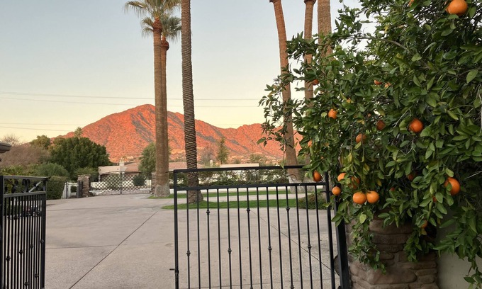 Del Ray Estates House | Private Casita with citrus trees and mountain views on grounds of Arcadia estate