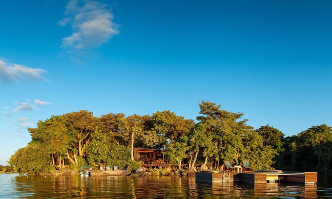 Granada Cabin | Serene Casita with Scenic Lake Views to Unwind