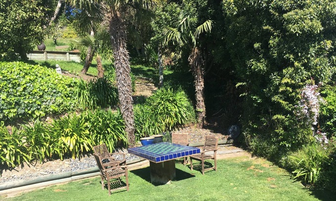 Nelson House | Cozy Central City Sanctuary with Family-Friendly Amenities
