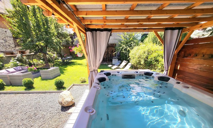 Le Bourg-d'Oisans House | Relaxing Private Chalet with Hot Tub, Billiards & Ocean View