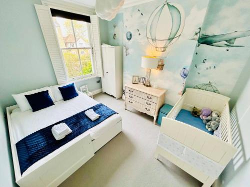Larkhall House | Cozy Private Room for 2 in Tranquil Clapham