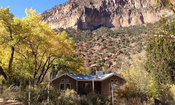 Jemez Springs Cottage | Idyllic Cottage by the Jemez River - Guest Rated 9.8