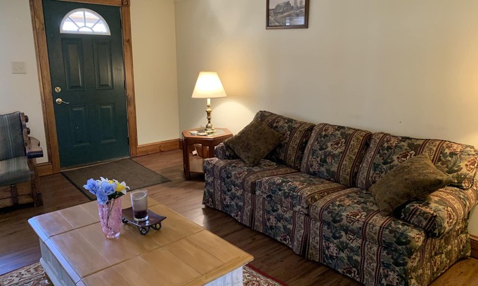 Beach Haven Cottage | Serene Cottage Retreat on Susquehanna River - Guest Rated 9.4