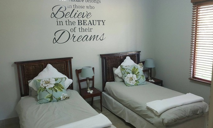 Nelson Mandela Bay Cottage | Secluded Cottage Retreat with Deck Near African Bush
