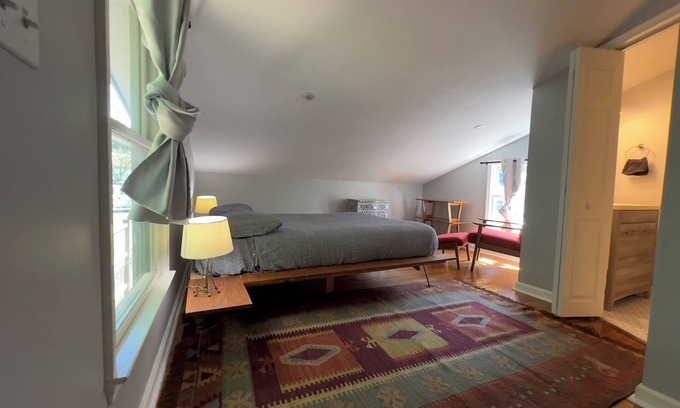 Chosewood Park Apartment | Private + Cozy Guest House in The Heart of Atlanta