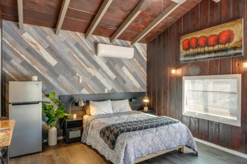 Frazier Park Apartment | Private Deck and Views Frazier Mountain Cabin