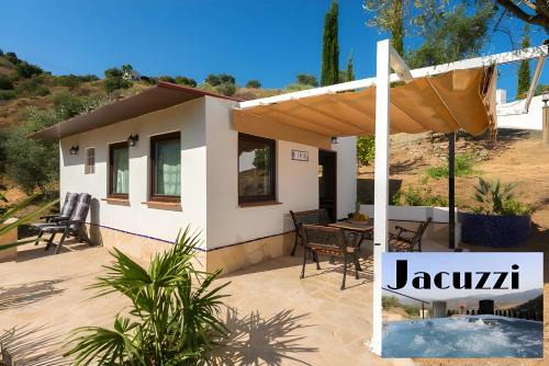 Alozaina Ski Chalet | Relaxing Chalet with Private Jacuzzi & Scenic Pool