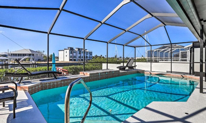 Apollo Beach House | Relaxing Apollo Beach Getaway with Pool and Dock Access