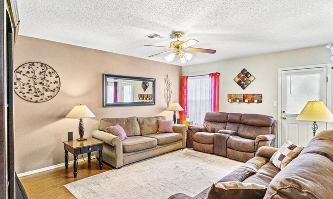 El Paso House | Inviting El Paso Retreat with Kitchen and Kid-Friendly Fun