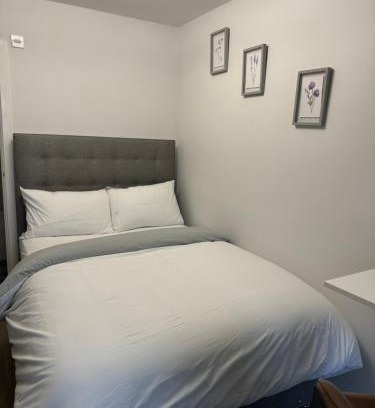 Cradley Other | Private En-suite with a 9.1/10 Guest Review Score