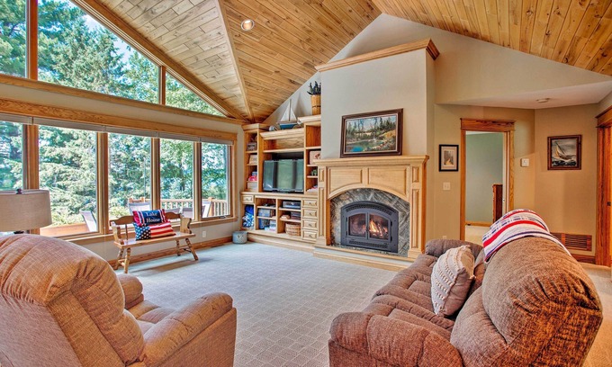 Solon Springs Cabin | Serene Retreat with Dock on Middle Eau Claire Lake