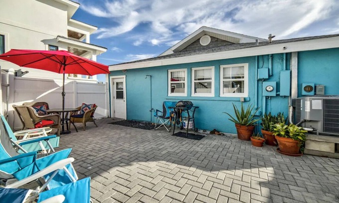 Indian Shores Cottage | Idyllic Waterfront Beach Cottage Steps from Bay and Gulf