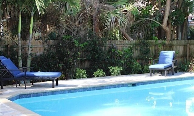 Naples Park House | Relax by the Private Pool and Enjoy Beachside Mornings