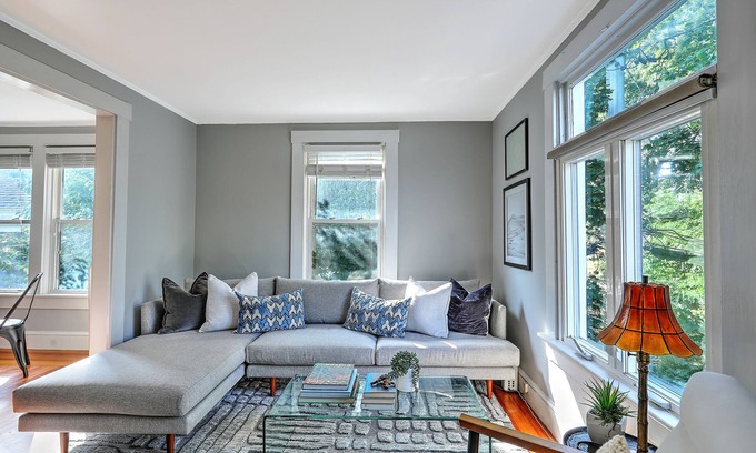 Off Broadway Apartment | Discover a Private Retreat in Downtown Newport