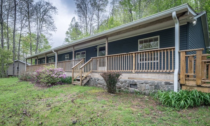 Boone House | Private getaway high up in the Appalachian Mountains minutes from Boone, NC