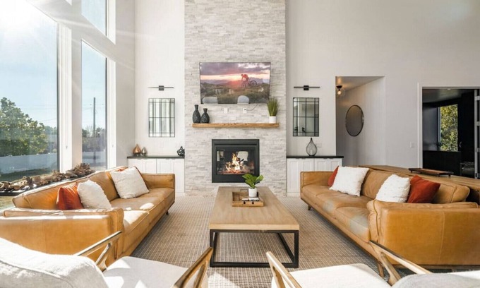 Riverton House | Ultimate Retreat with Home Theater, Hot Tub & Sauna