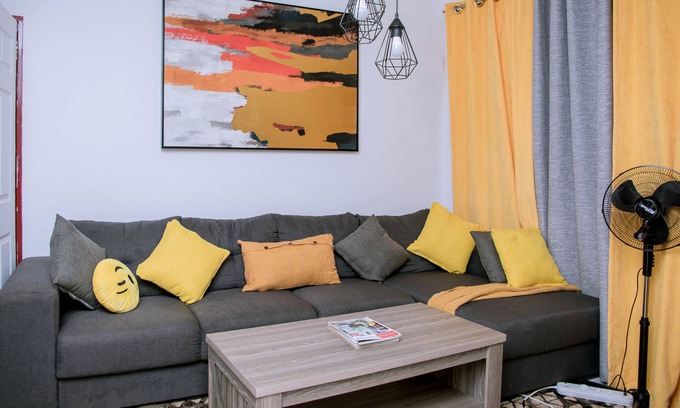 Harare East Cottage | Relax at Gletwyn Guesthouse with Family-Friendly Amenities