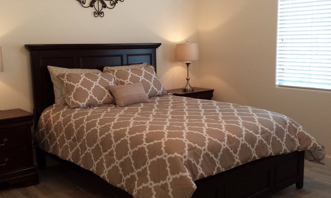 Coronado Ranch House | Idyllic Guest Suite Near the Gilbert Bridges with Breakfast