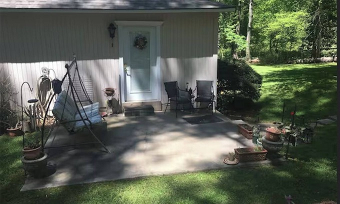Milton House | Cozy Guest Suite - Country Living with Spa & Breakfast