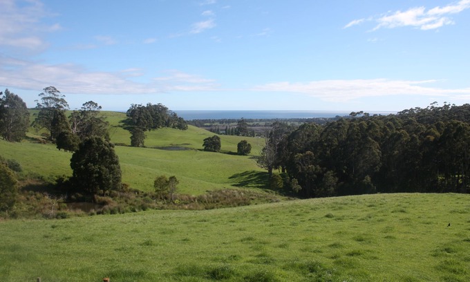 Turners Beach Bed & Breakfast | Private Guest Suite with Spectacular Views and Breakfast