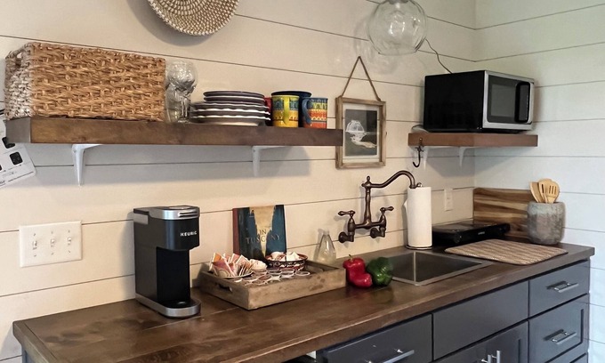 Darien Cottage | Idyllic Guesthouse in Darien, GA with Scenic Marsh Views
