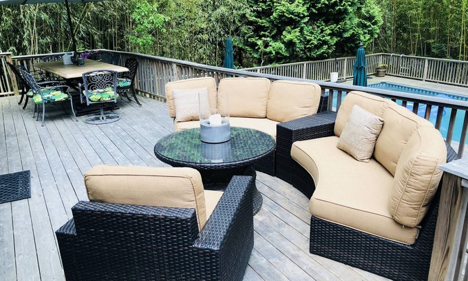 East Hampton House | Private Hamptons Paradise with Oceanfront Pool & Pet Friendly