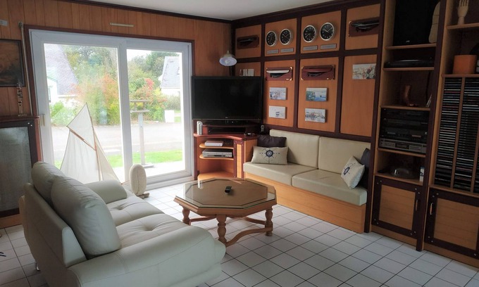 Sene House | Relax by Your Private Heated Pool with Ocean Views
