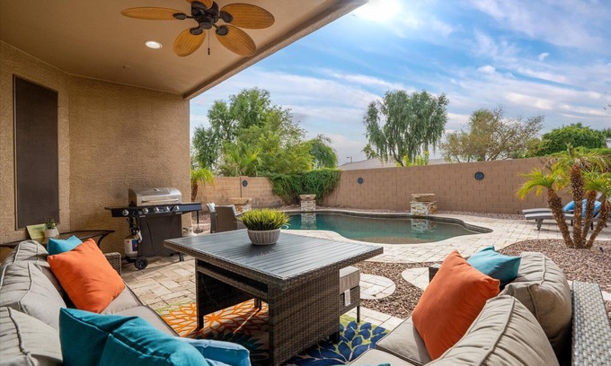 Litchfield Park House | Family-Friendly Haven with Heated Pool & Pet Amenities