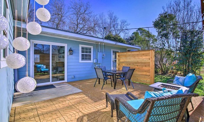 Fredericksburg House | Premium Private Home Near Market Center - Pet Friendly
