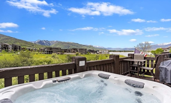 Ogden Condo | Relaxing Retreat with Private Hot Tub Near Snowbasin Resort