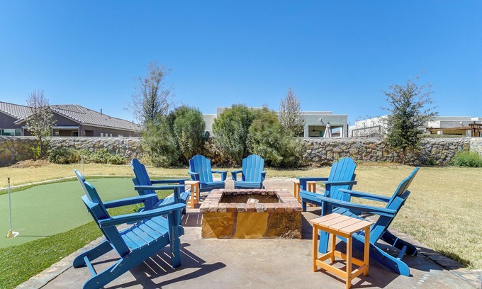 El Paso House | Private Hot Tub + Putting Green: El Paso Getaway!