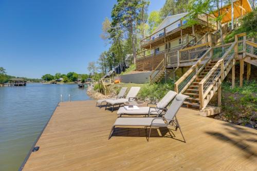 Talladega House | Idyllic Waterfront Getaway on Logan Martin Lake