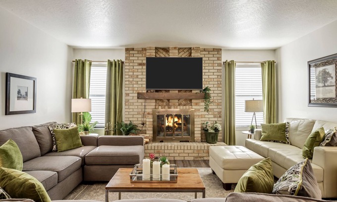 Cottonwood Heights House | Relaxing Retreat with Hot Tub in Cottonwood Canyon