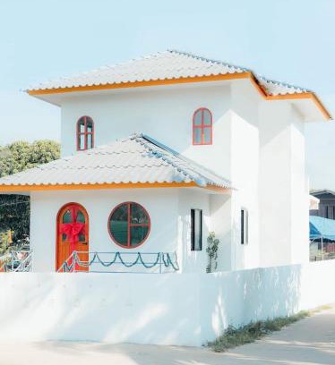 Pa Daet House | Convenient Private House near Airport Padaet for Families