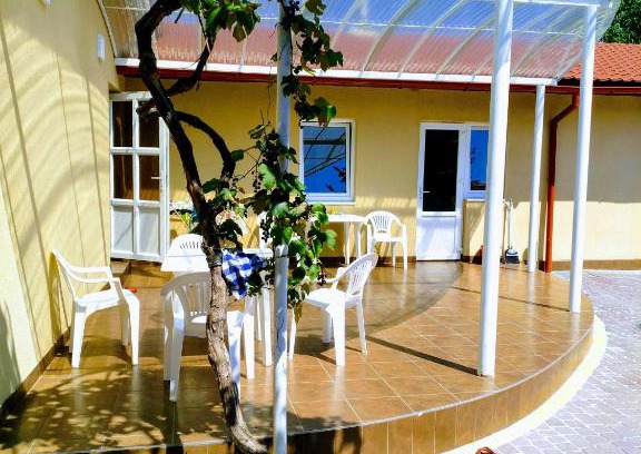 Berehove House | Cozy Private House - Family-Friendly & Highly Rated Getaway