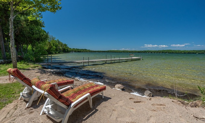 Baileys Harbor Cabin | Tranquil Waterfront Estate at Kangaroo Lake - Baileys Harbor