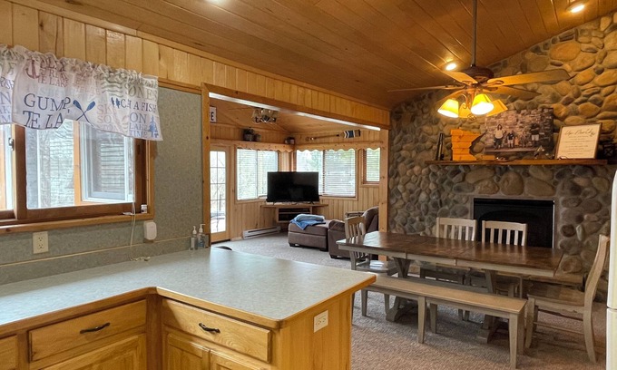 Hackensack Cabin | Idyllic Lakefront Cabin Retreat on Webb Lake Awaits You!