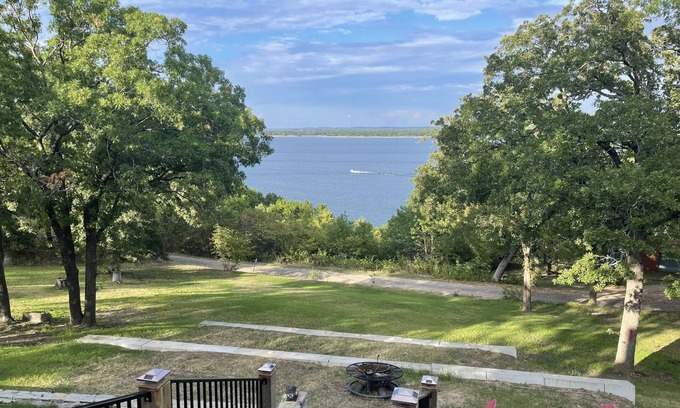 Kingston House | Idyllic Lakefront Retreat with Pool and Kitchen Access