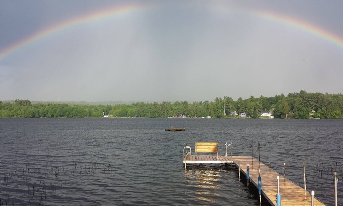 Windham House | Idyllic Lakefront Retreat with Hot Tub & Family-Friendly Yard