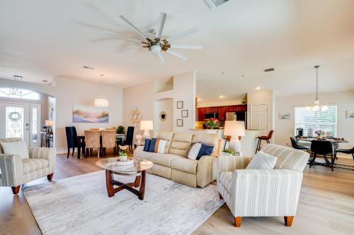 St. Charles House | Cozy Retreat in The Villages with Private Lanai & Pools