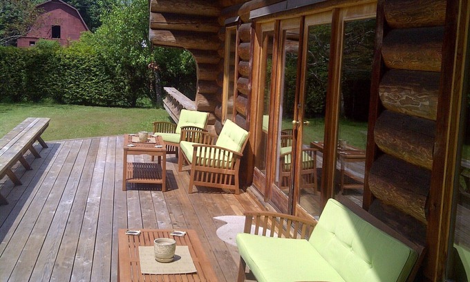 Port Alberni Cabin | Private Lodge Retreat with Pool & Spa on Stamp River